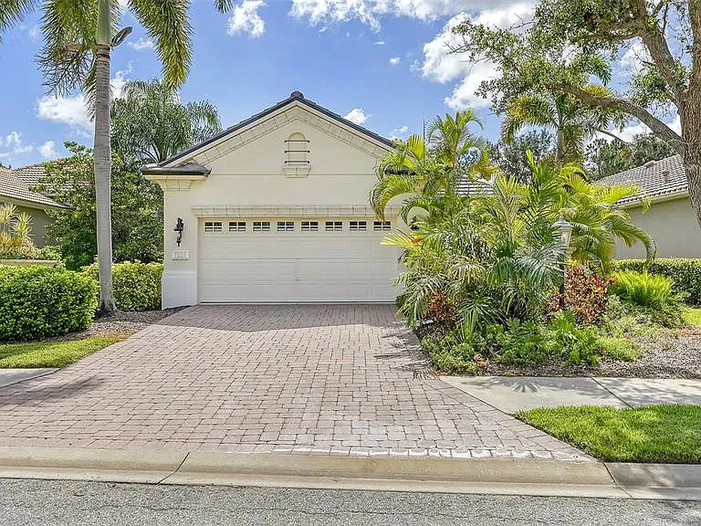 7223 Presidio Gln — Photo 4