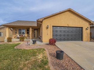 2325 Crestwood Ln, Pueblo, CO 81008