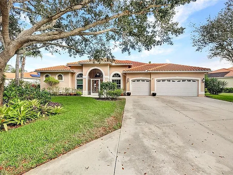 Cedar Creek Dr — Photo 24