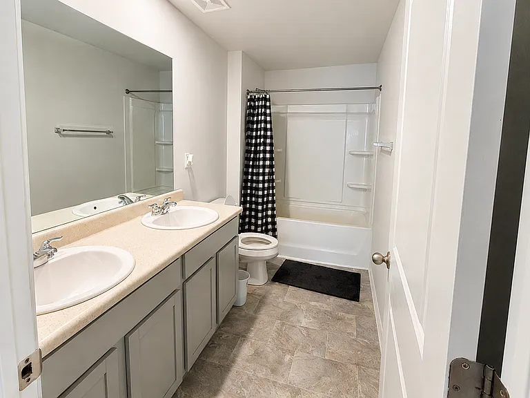 1415 Deer Hollow Run — Photo 8