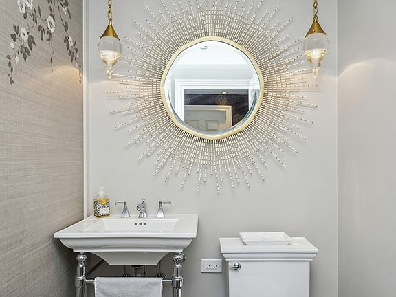 3rd image of 21 E Huron St #4303