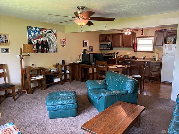 2nd image of 148 Belair Cir