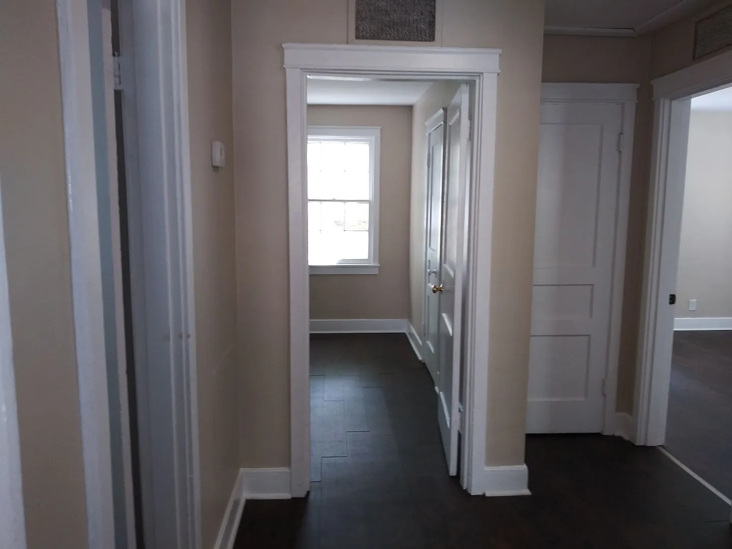 Take a look at this charming 2-bedroom, 1-bath home in desirable Southeast Decatur! — Photo 4