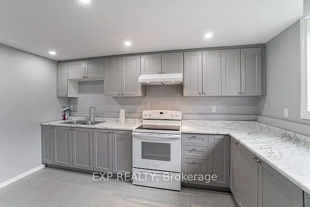 47 Reiner Cres #BASEMENT — Photo 12