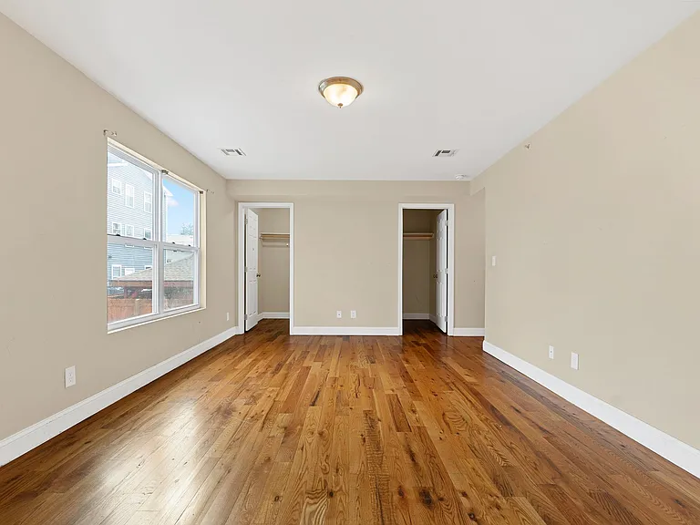 280 S 20th St #2 — Photo 18