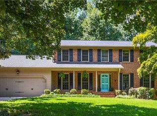 29 Kemp Rd E, Greensboro, NC 27410