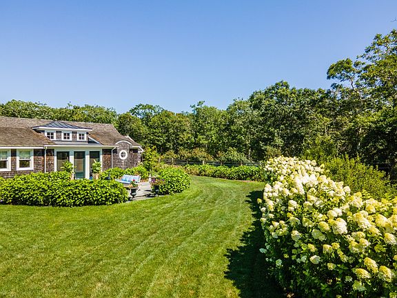 149 Litchfield Rd, Edgartown, MA 02539 | MLS #40963 | Zillow