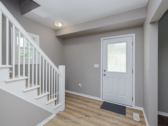 5th image of 25 Gale Cres