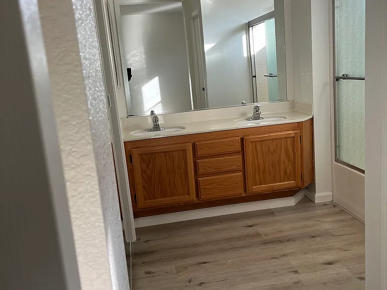 525 Wicklow Dr — Photo 46