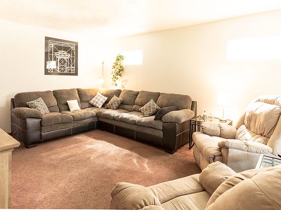 4th image of 5621 S Mayfield Ave