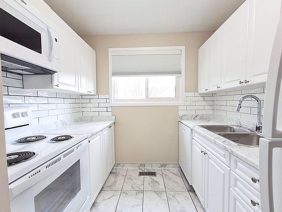 5th image of 1025 Nesbitt Cres