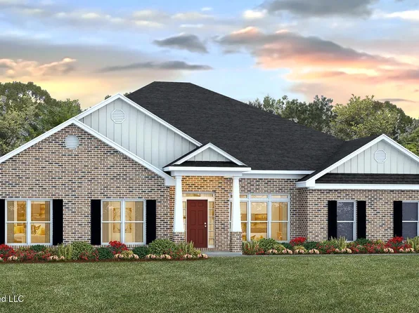 6640 Palm Pointe Dr, Ocean Springs, MS 39564