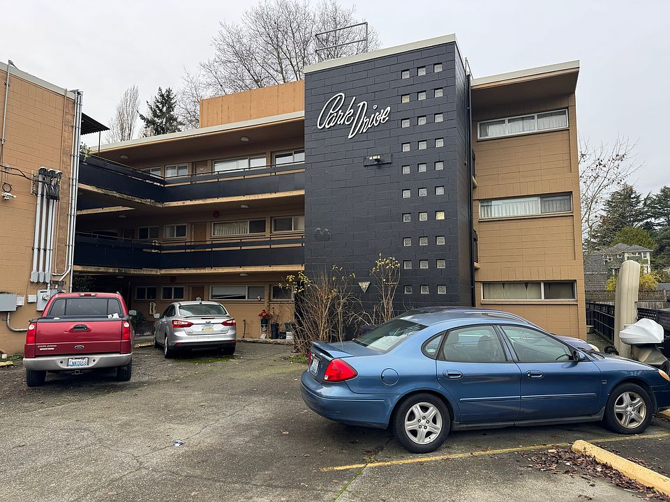 1st image of 4225 50th Ave S APT 202