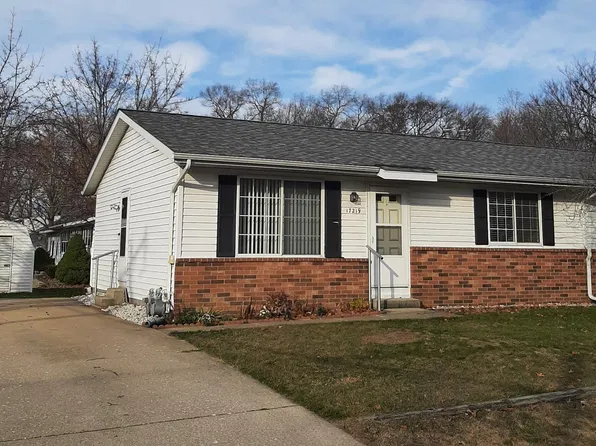 17219 Villa Park Ave, Spring Lake, MI 49456