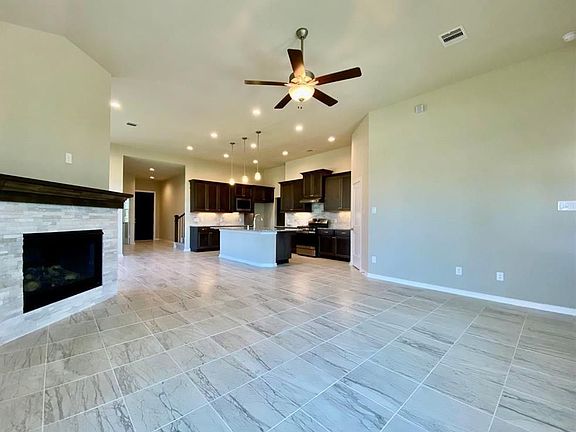 3rd image of 10927 Silky Willow Ln