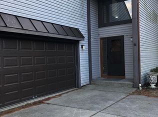 3383 Cranston Dr, Dublin, OH 43017