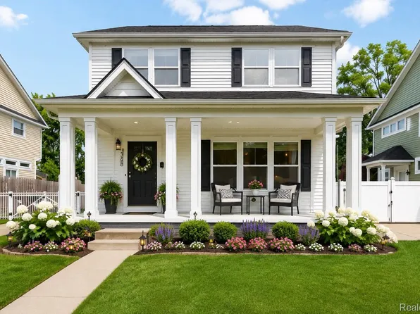3280 Royal Ave, Berkley, MI 48072