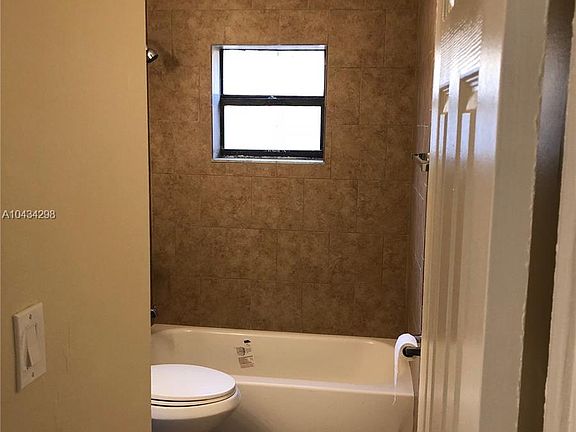 5th image of 3514 NW 194th Ter