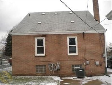 4th image of 21920 Grand Lake St