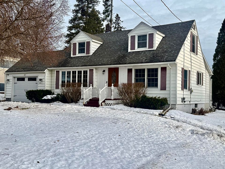 1st image of 51 Clarkson Ave