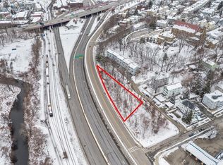 3-3A Gediminas St, Worcester, MA 01610