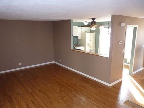 3rd image of 323 Driftwood Ln #323