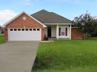 201 Curry Creek Cir, Calhoun, LA 71225