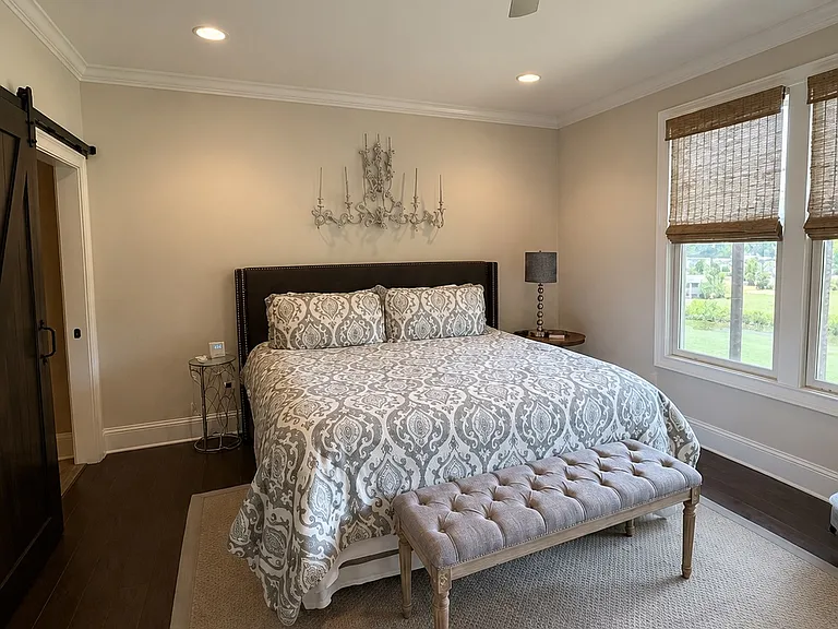 1081 Golf View Ln — Photo 11