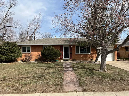 3605 Martin Dr Photo 1