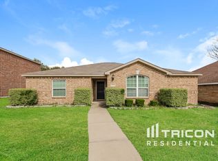 1026 Barrymore Ln, Duncanville, TX 75137