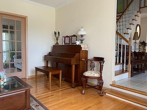 3rd image of 5218 Castlewood Ct