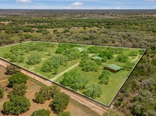 242 Wheeler Ln, Goliad, TX 77963