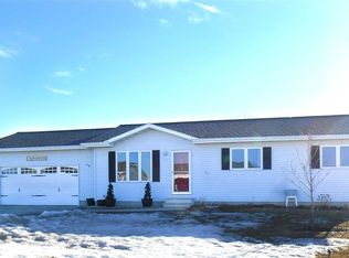 1135 1st St, Jesup, IA 50648