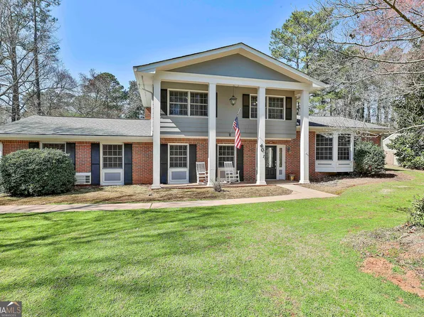 401 Pinegate Rd, Peachtree City, GA 30269