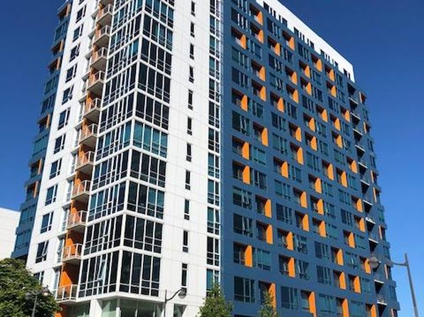 300 Berry St