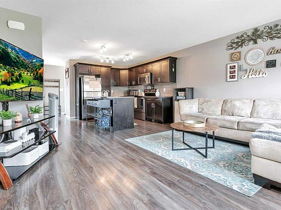 4th image of 6 E Reid Ct