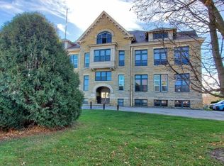 510 Alice St #3-7, Mineral Pt, WI 53565