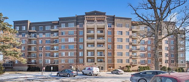 1st image of 125 Lakeview Dr Unit 505
