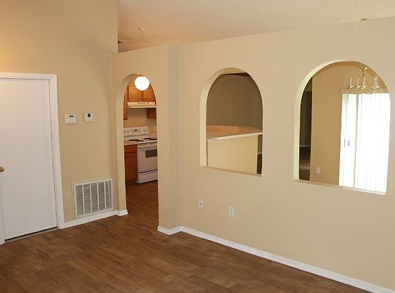 4th image of 8440 N Sarazen Dr