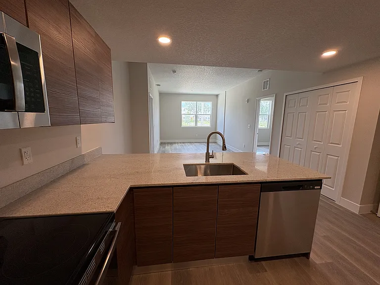 4424 S Texas Ave #1-118-1 — Photo 4