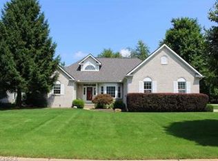 2939 Silver Maple Dr, Akron, OH 44333