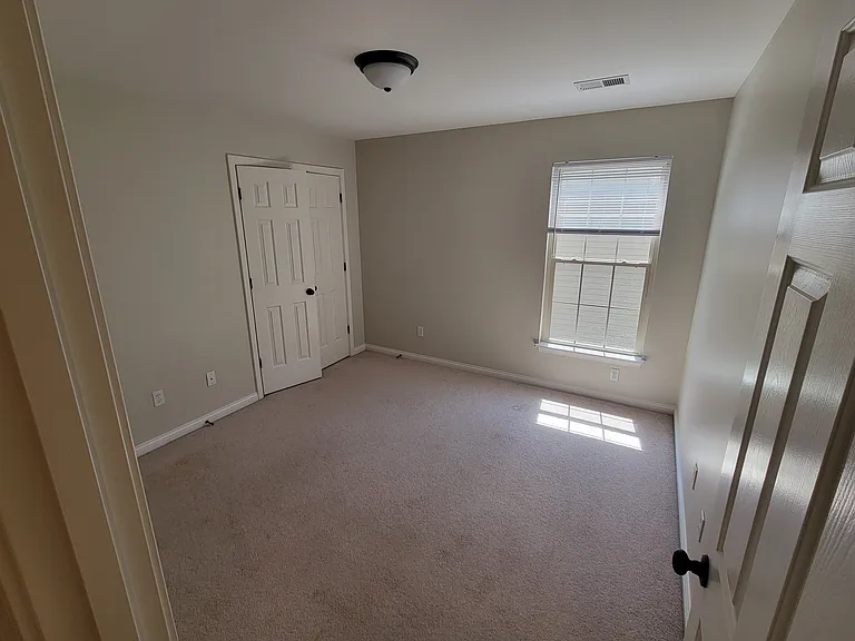 421 Forest Hill Dr — Photo 14