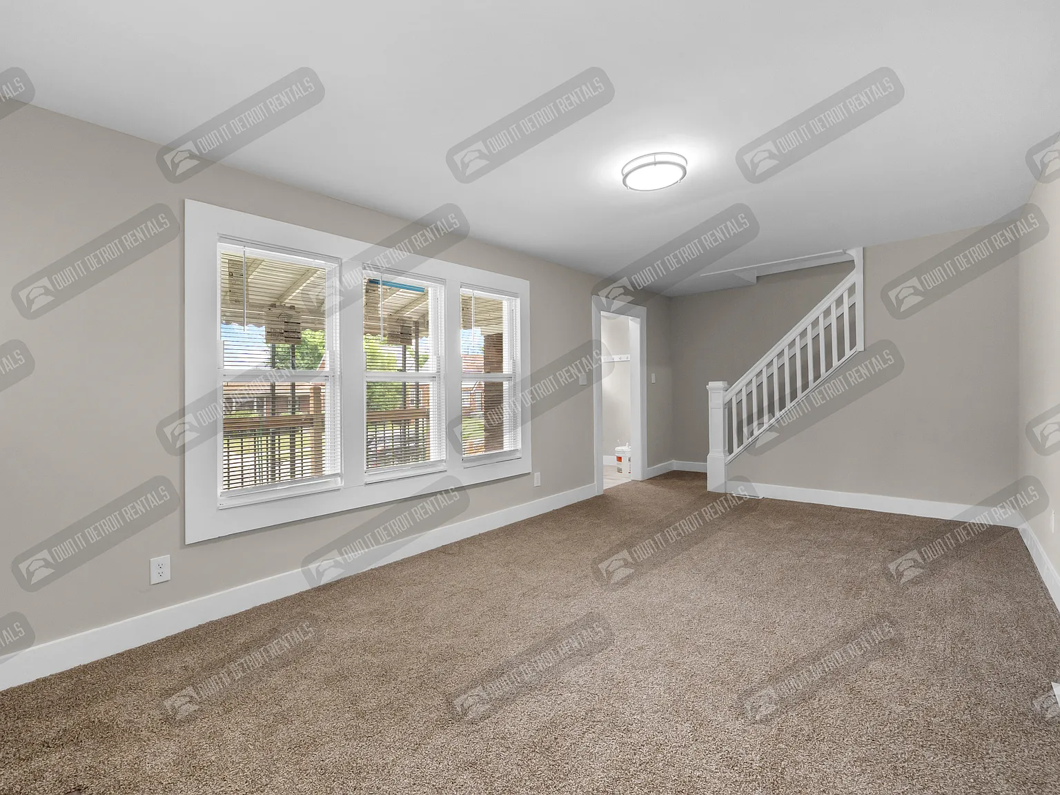 House- Colonial — Photo 4