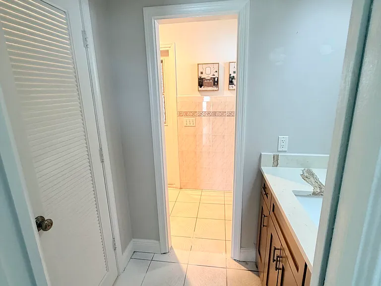 2601 W Carandis Rd — Photo 9
