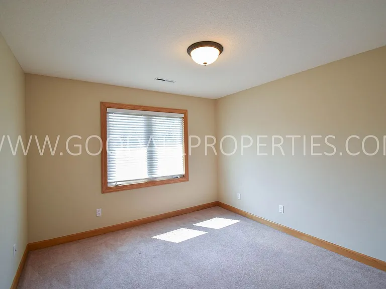 6304 NW 94th St — Photo 25