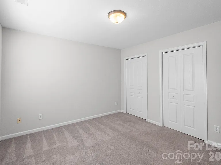 558 Calen Ln — Photo 34