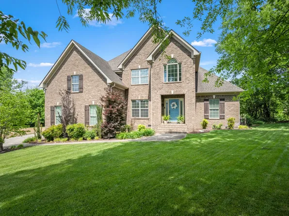 703 Prince Edward Ct, Murfreesboro, TN 37130