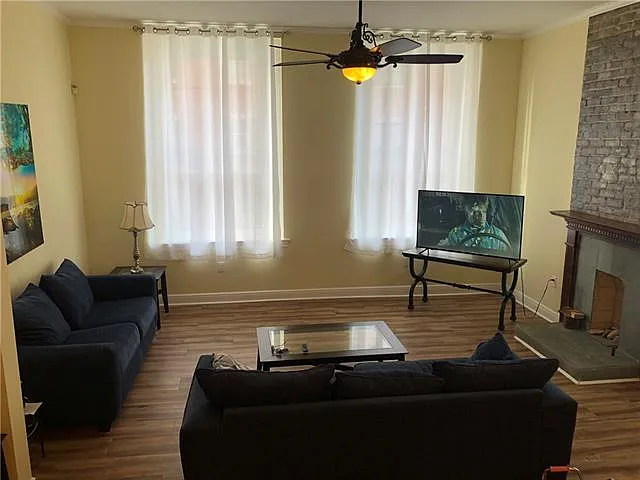 323 Morgan St #2C — Photo 6
