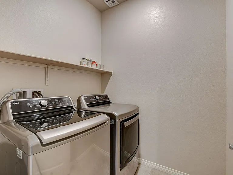 7858 Romulan St — Photo 24