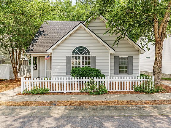 4th image of 4484 Galway Dr. Drive